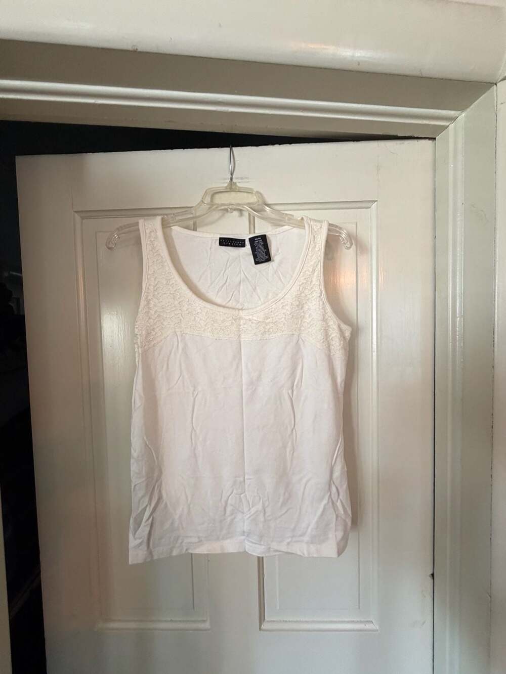 Apostrophe Stretch White Tank Top with Lace Trim Size M 10-12